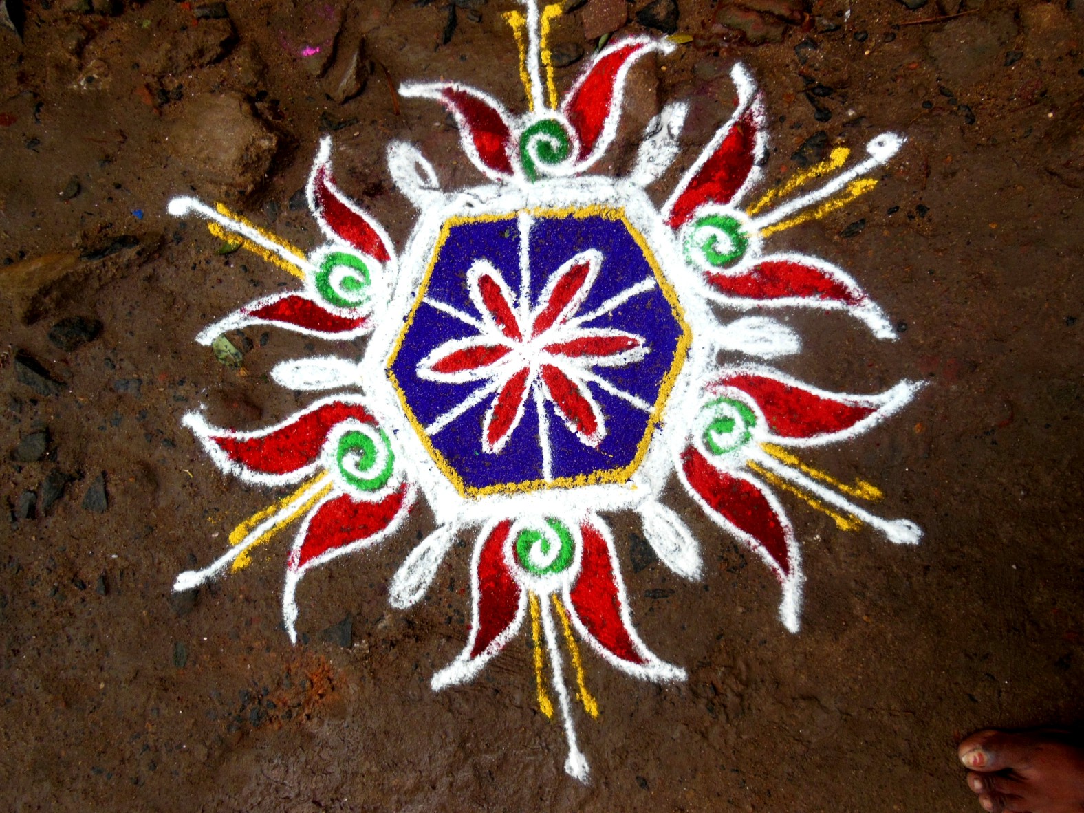 simple colour kolam